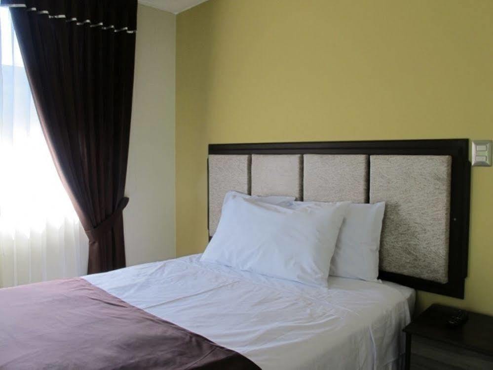 Hotel D'Carlo Class Арекуипа Екстериор снимка